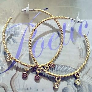 WP New Points of Light hoop earrings 💛💛💛